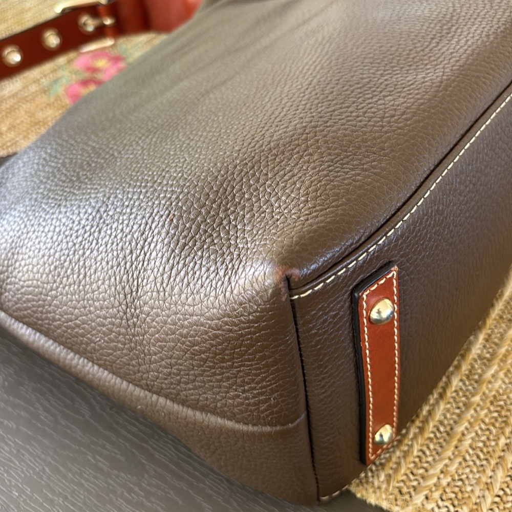 Dooney & Bourke Brown Leather Pebble Grain Paige Sac Hobo‎ Bag - Picture 10 of 16